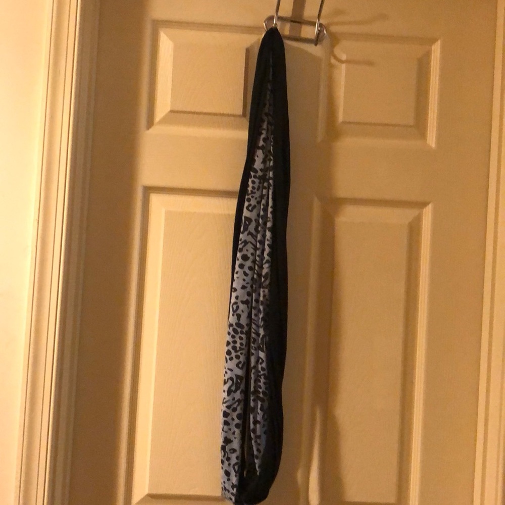 Infinity scarf